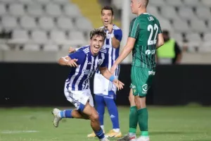 ΦΑΜΠΙΑΝΟ στα πέναλτι, το Σούπερ Καπ στην Ομόνοια! (φώτος)
