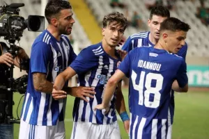 ΦΑΜΠΙΑΝΟ στα πέναλτι, το Σούπερ Καπ στην Ομόνοια! (φώτος)