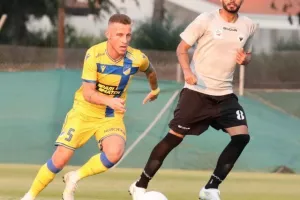Φωτορεπορτάζ από το ΑΠΟΕΛ-ΠΑΕΕΚ