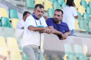 ΦΩΤΟΡΕΠΟΡΤΑΖ από τoν κόσμο στην ΑΡΕΝΑ...