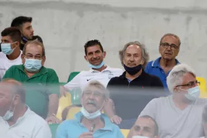 ΦΩΤΟΡΕΠΟΡΤΑΖ από τoν κόσμο στην ΑΡΕΝΑ...