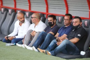 Εν μέσω αποθέωσης η ανοικτή προπόνηση της Νέας Σαλαμίνας (βίντεο/φώτος) 