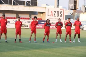 Εν μέσω αποθέωσης η ανοικτή προπόνηση της Νέας Σαλαμίνας (βίντεο/φώτος) 