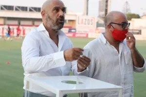 Εν μέσω αποθέωσης η ανοικτή προπόνηση της Νέας Σαλαμίνας (βίντεο/φώτος) 