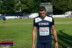 Eκτός τελικού ο Παπά