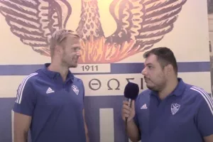ΒΙΝΤΕΟ/Αραγιούρι: «Τα κυανόλευκα είναι το χρώμα μου»!