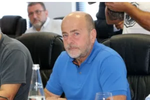 Στο Κορωπί ο Γιάννης Αλαφούζος