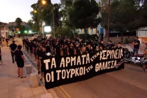 "Πιστοί στις αξίες και τα ιδανικά του ενδόξου σωματείου του ΑΠΟΛΛΩΝΑ"