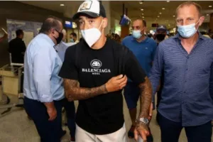 Αραούχο: «Χαρούμενος που επιστρέφω στην Α.Ε.Κ.»