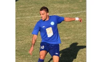 Επιστρέφει πέντε χρόνια μετά
