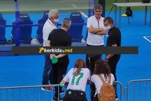 ΦΩΤΟ / ​​​​​​​Μίτινγκ μέσα στο Μάξιμιρ 