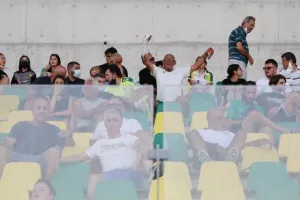 Ξεμούδιασμα... με Ολατούντζι! (Φώτος)