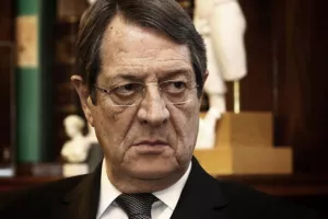 ΠτΔ για τις πυρκαγιές - "Πολύ δύσκολη μέρα" 