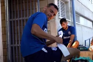 Ωραίος…