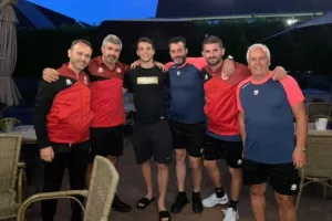 Επίσκεψη στο ξενοδοχείο από τον Δουβίκα