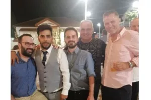 Τέσσερις και ο γαμπρός!
