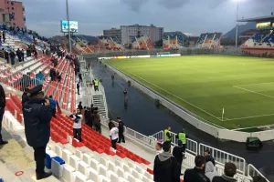 5 χιλιάδες...