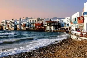 Αντιδράσεις/Μύκονος
