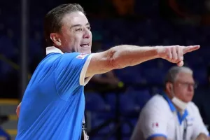 Αποχαιρέτησε τους παίκτες ο Πιτίνο: «Μέχρι να συναντηθούμε ξανά αδέρφια μου» 