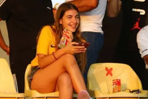 ΦΩΤΟΡΕΠΟΡΤΑΖ από τις κερκίδες του Τσιρείου