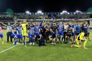 Κάτω... ο Πουλλαΐδης!