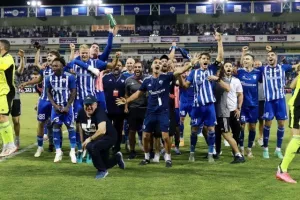 Κάτω... ο Πουλλαΐδης!