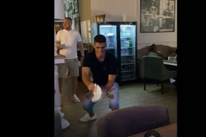 ΒΙΝΤΕΟ/Τα έσπασε ο Πιέρος μετά την πρόκριση!
