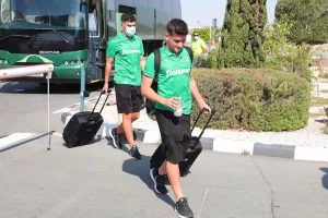 ΦΩΤΟΣ/Πετάει... η Ομόνοια