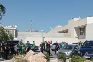 (ΒΙΝΤΕΟ/ΦΩΤΟΣ) Οι Ομονοιάτες αποθέωσαν παίκτες-Μπεργκ, ο Νορβηγός ανταπέδωσε!