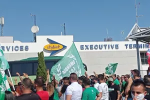 (ΒΙΝΤΕΟ/ΦΩΤΟΣ) Οι Ομονοιάτες αποθέωσαν παίκτες-Μπεργκ, ο Νορβηγός ανταπέδωσε!