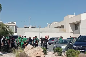 (ΒΙΝΤΕΟ/ΦΩΤΟΣ) Οι Ομονοιάτες αποθέωσαν παίκτες-Μπεργκ, ο Νορβηγός ανταπέδωσε!