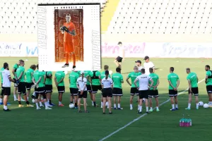Έτοιμοι Εσθονοί με δήλωση… 