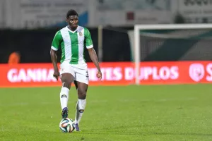 ΕΠΙΣΗΜΟ με Wakaso