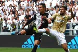 Tόμοβιτς Vs CR7