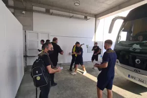 (ΦΩΤΟΣ) Η άφιξη της ΑΕΛ στην "Αρένα"