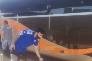 (ΦΩΤΟΣ) Check in και αναχώρηση 