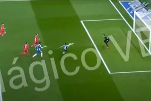 ΒΙΝΤΕΟ/Όταν ο... νέος της ΑΕΚ "κάρφωσε" Ρεάλ και Κουρτουά!