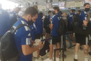 (ΦΩΤΟΣ) Check in και αναχώρηση 