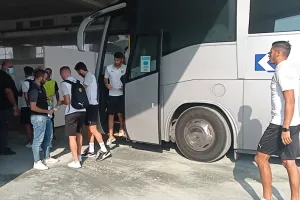 (ΦΩΤΟΣ) Η άφιξη της ΑΕΚ στην Αρένα