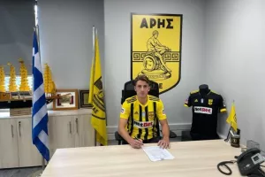 Επαγγελματίας ο Ασλανίδης στον Άρη