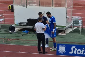 Ο Κίρζης έδωσε φανέλα με το νούμερο 200 στον κάπτεν! (φώτος)