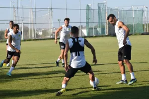Φώτος από την προπόνηση/Θα μιλήσει ο Καταλά