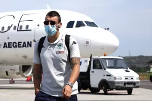 Κλικ από την άφιξη του Παναθηναϊκού στην Ιταλία