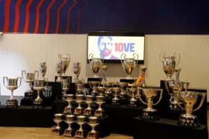 Στην αίθουσα οι 35 τίτλοι του Μέσι 