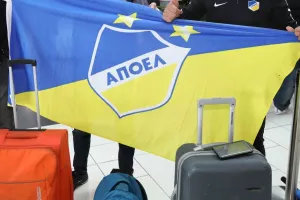 (ΑΠΟΕΛ-Breaking news/ Διπλή άφιξη (ΕΡΧΟΝΤΑΙ Κύπρο)