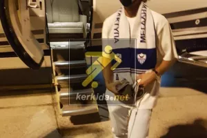 Κύπρο με κασκόλ ΑΝΟ/Φώτος Kerkida