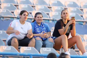 ΦΩΤΟΡΕΠΟΡΤΑΖ από τoν κόσμο στo "ΠΑΠ"...