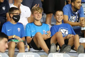ΦΩΤΟΡΕΠΟΡΤΑΖ από τoν κόσμο στo "ΠΑΠ"...