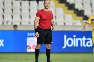 Φιλικός... συμβιβασμός στο ΑΠΟΕΛ-ΑΕΚ (φώτος)