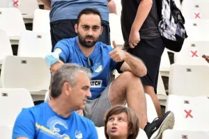 (Φωτορεπορτάζ) Η επιστροφή του κόσμου του ΑΠΟΕΛ στο ΓΣΠ